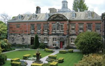 Dundee University